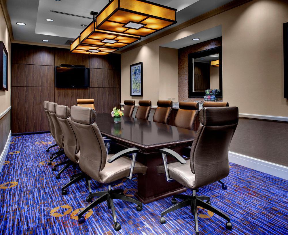 Courtyard Atlanta Decatur Downtown/Emory Hotell Business bilde